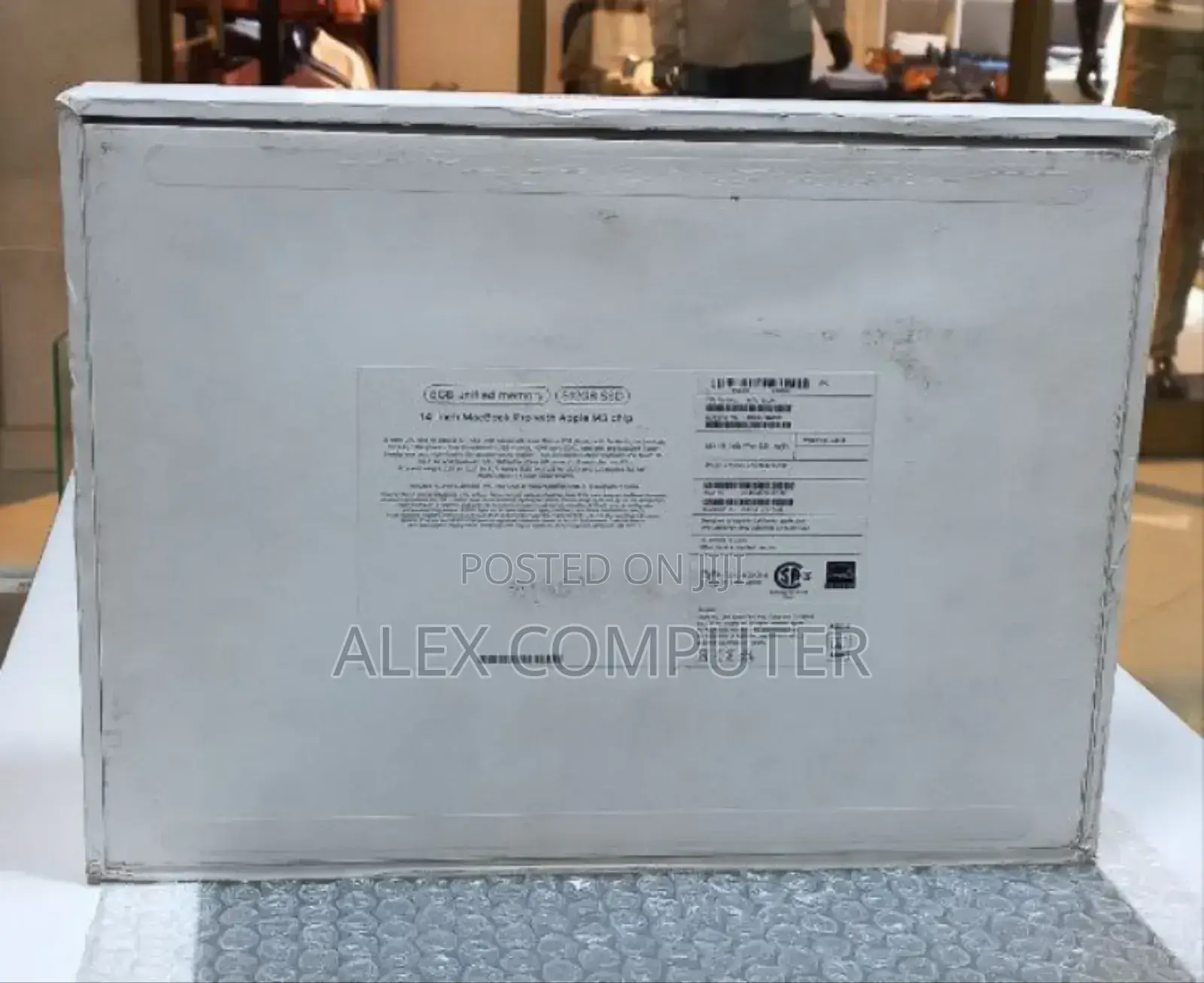 New Laptop Apple MacBook Pro 2023 M3 14-Inch 8GB Apple M3 SSD 512GB