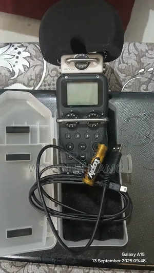 Photo - Zoom Recorder H5 Handy Recorder