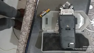 Zoom Recorder H5 Handy Recorder