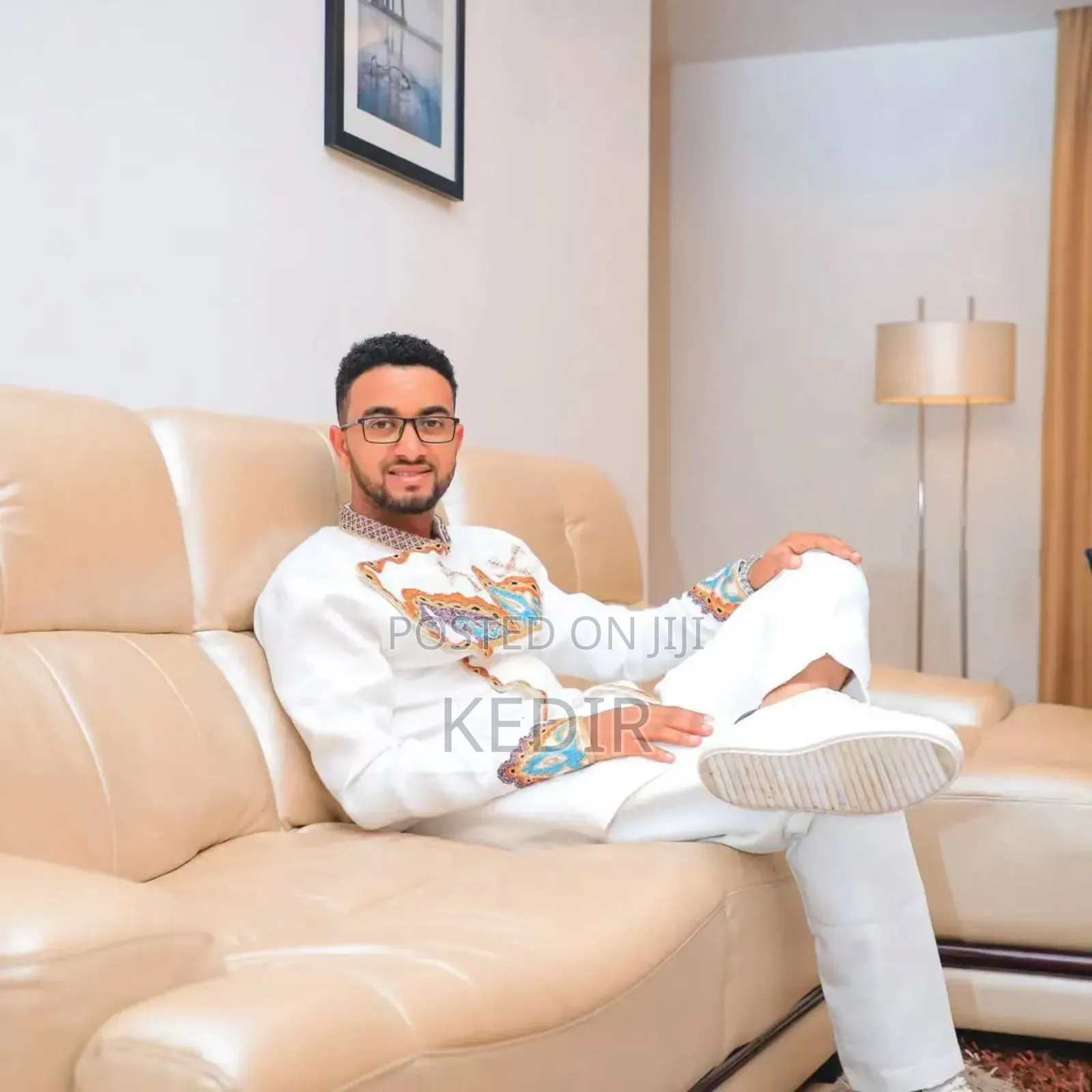 ከድር የሀገር ባህል ልብስ ዲዛይነር