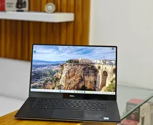 New Laptop Dell XPS 15 16GB Intel Core I7 SSD 256GB