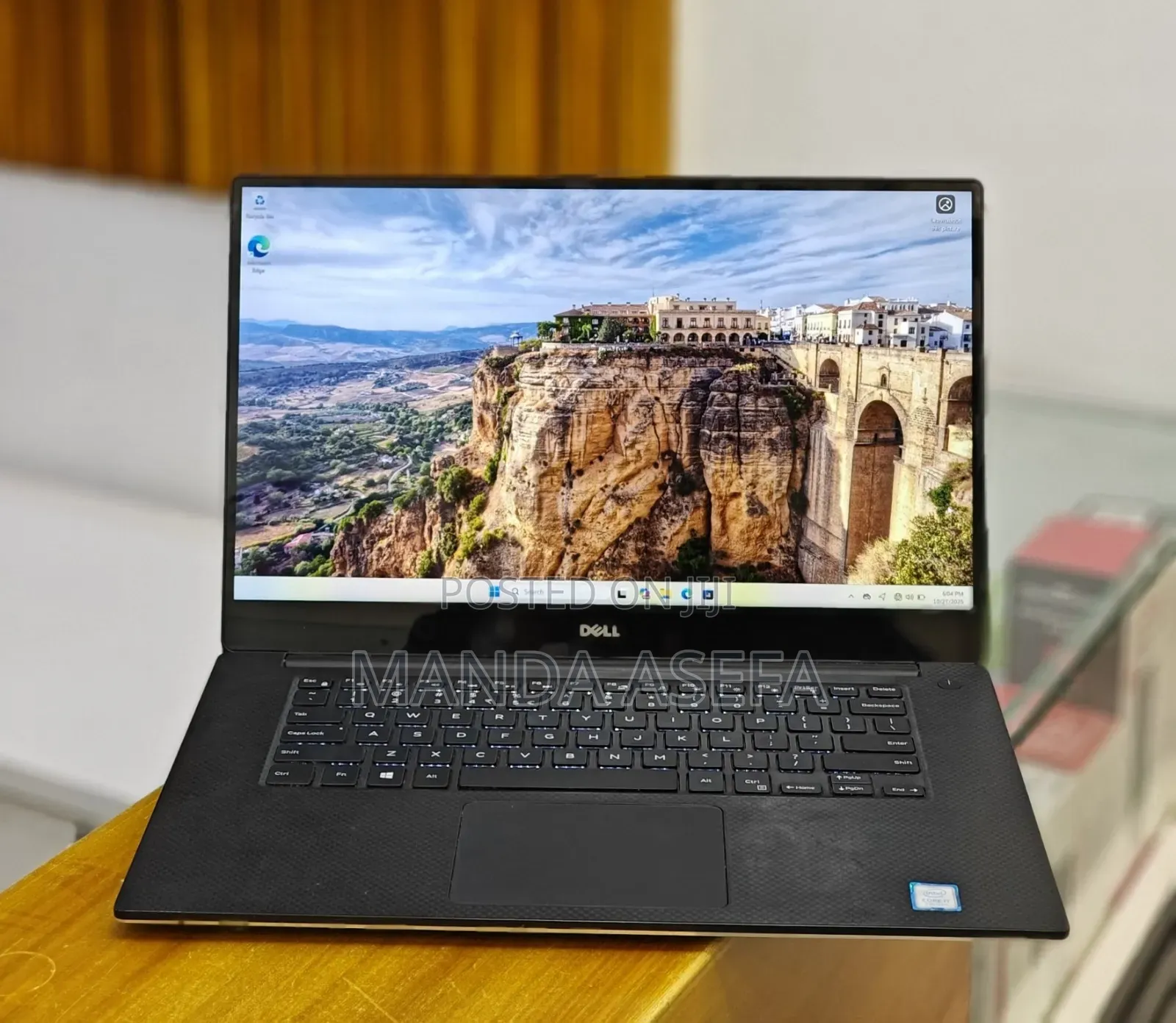 New Laptop Dell XPS 15 16GB Intel Core I7 SSD 256GB