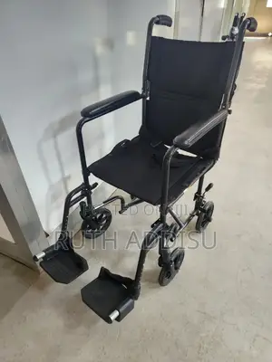 Normal Belted Wheelchair鳵追wheelchair堵截wheelchair煞車wheelchair Medical