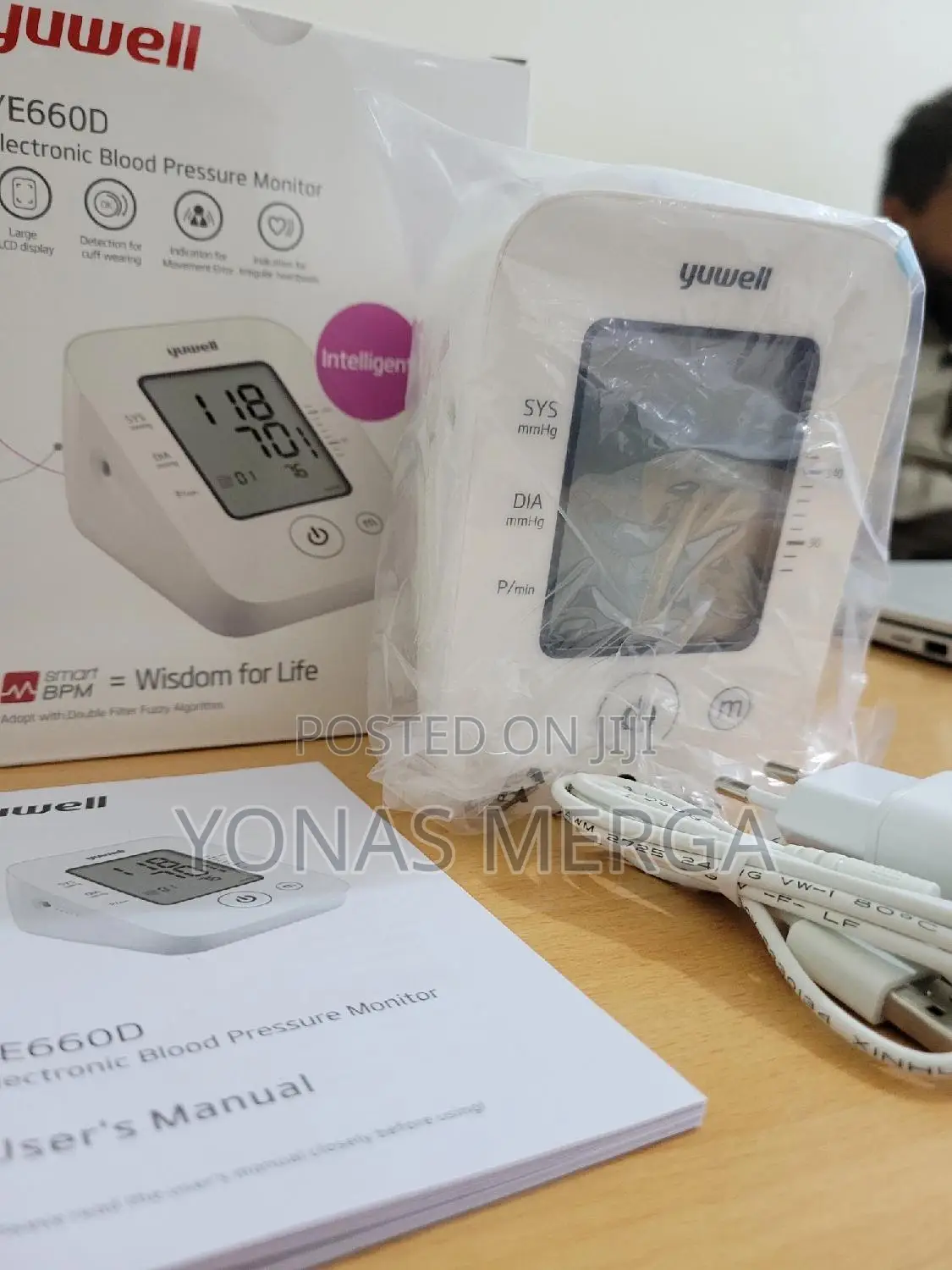 Blood Pressure Monitor匡卌bp Monitor Ye660d亁0providing a Comfortable
