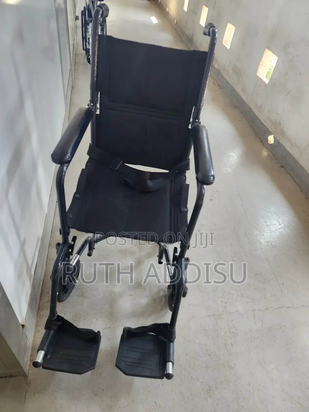 Foldable Movement Aid Wheelchair轟炸wheelchair者或wheelchair擬定wheelchair