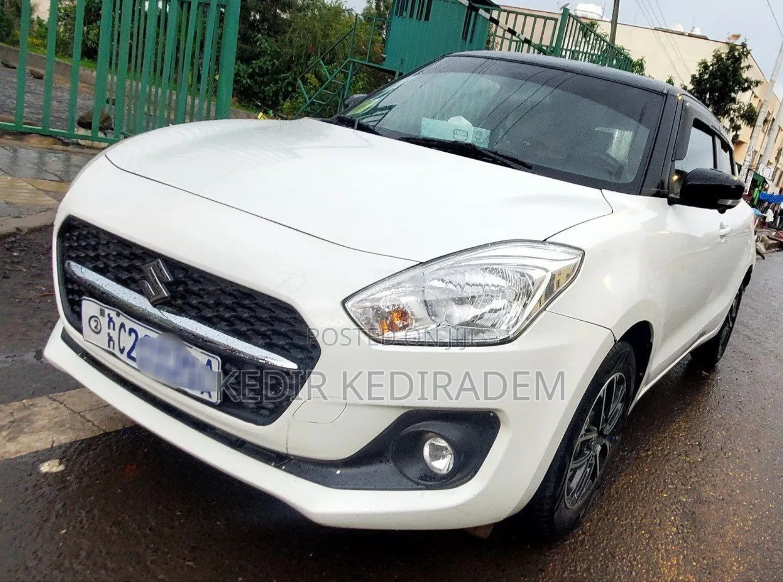 Suzuki Swift 2022 White
