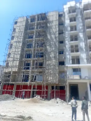 3bdrm Apartment In በ6 ወር የሚረከብት አያት, Yeka For Sale