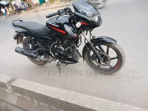 Photo - New Bajaj Pulsar 150 2023 Black