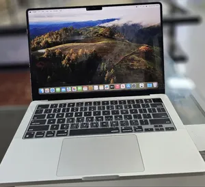 New Laptop Apple MacBook Pro 2023 M3 14-Inch 8GB Apple M3 Pro SSD 512GB