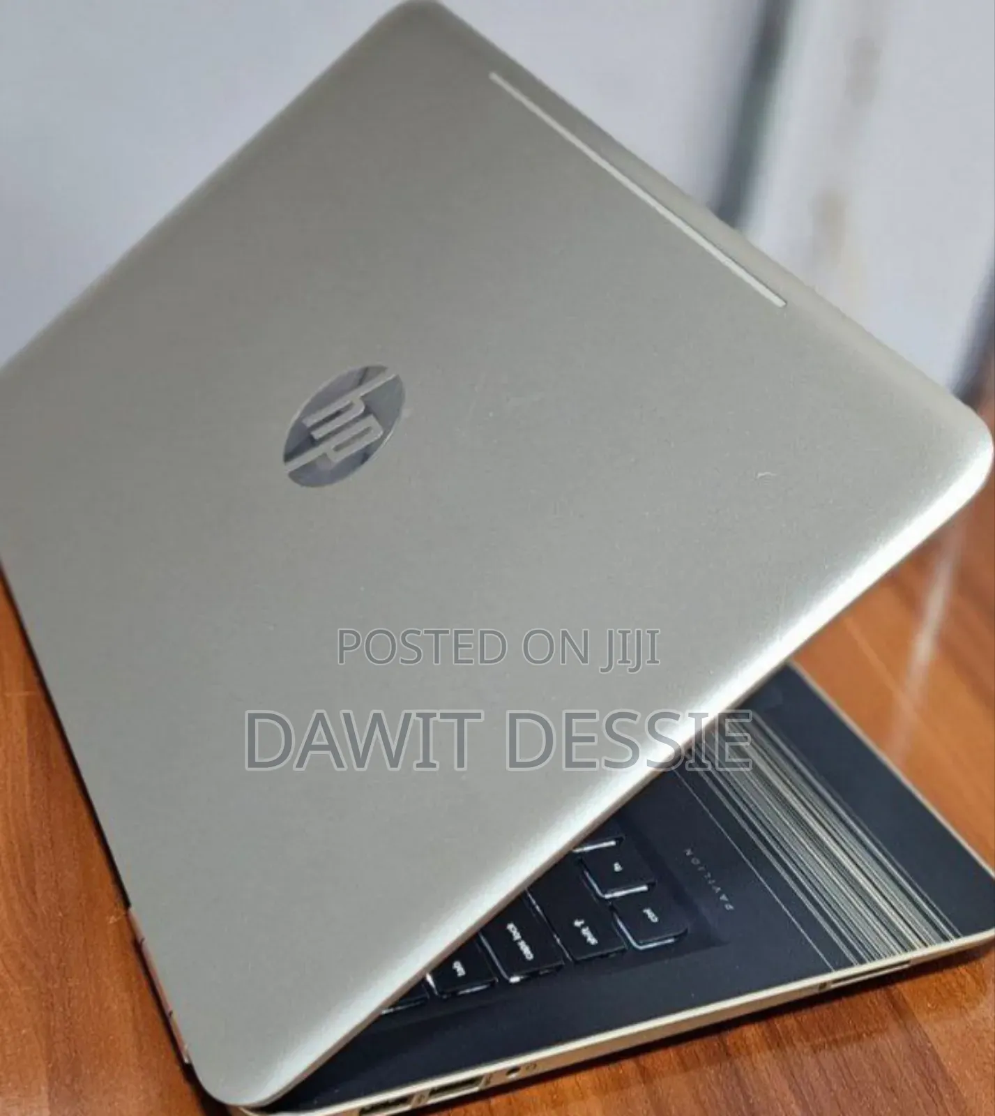 New Laptop HP Pavilion 14 4GB Intel Core I3 SSD 1T