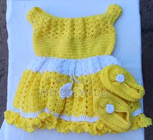 Sunny Bloom Baby Crochet Set ( የ ልጅ ቀሚስ )