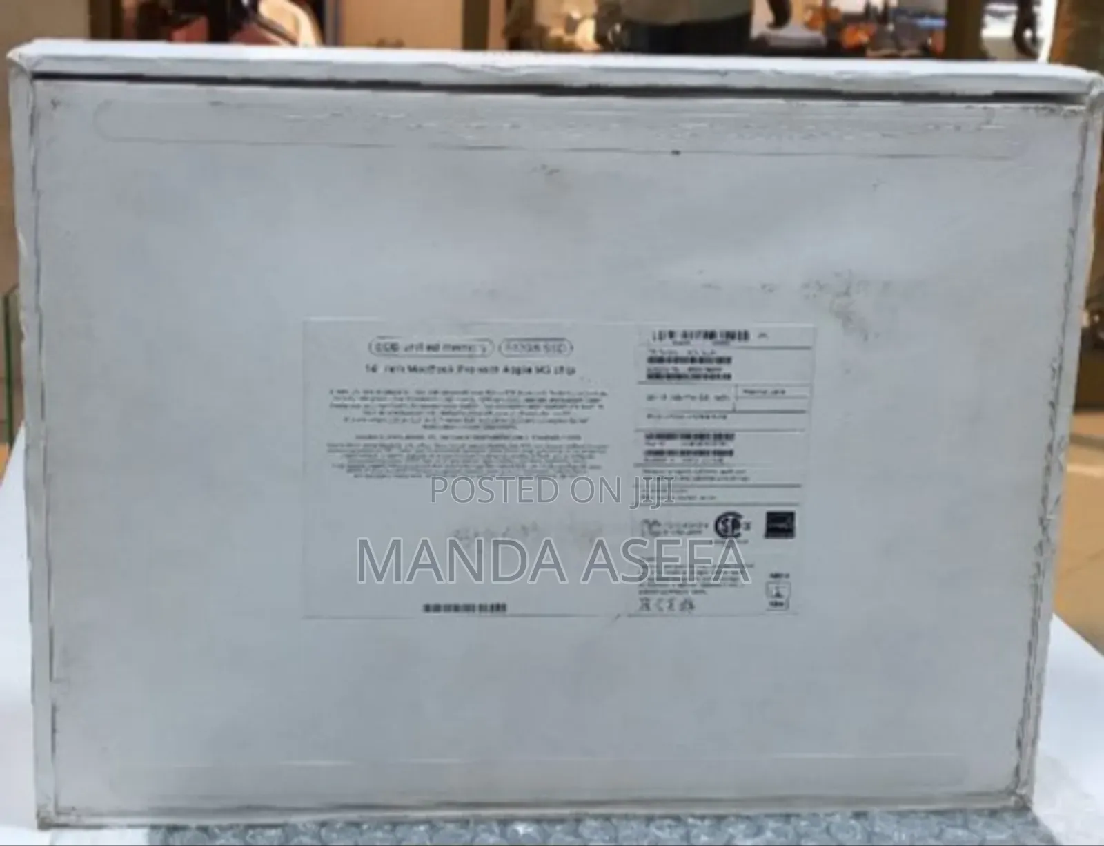 New Laptop Apple MacBook Pro 8GB Apple M3 SSD 512GB