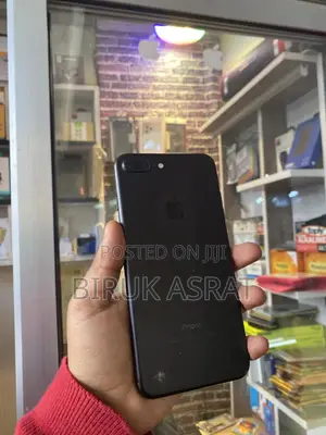 Apple iPhone 7 Plus 32 GB Black