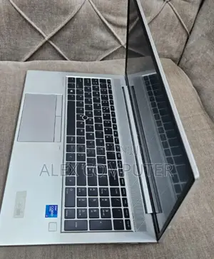 New Laptop HP EliteBook 850 G8 16GB Intel Core I7 SSD 512GB