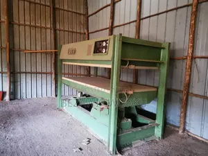 Photo - Wood Working Press /የበር ማሸጊያ ማሽን