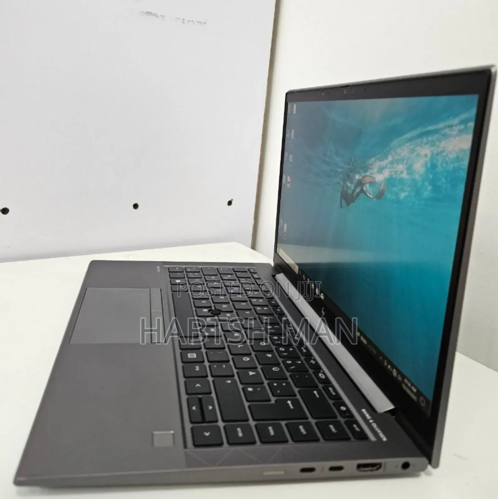 New Laptop HP ZBook Firefly G8 16GB Intel Core I7 SSD 1T