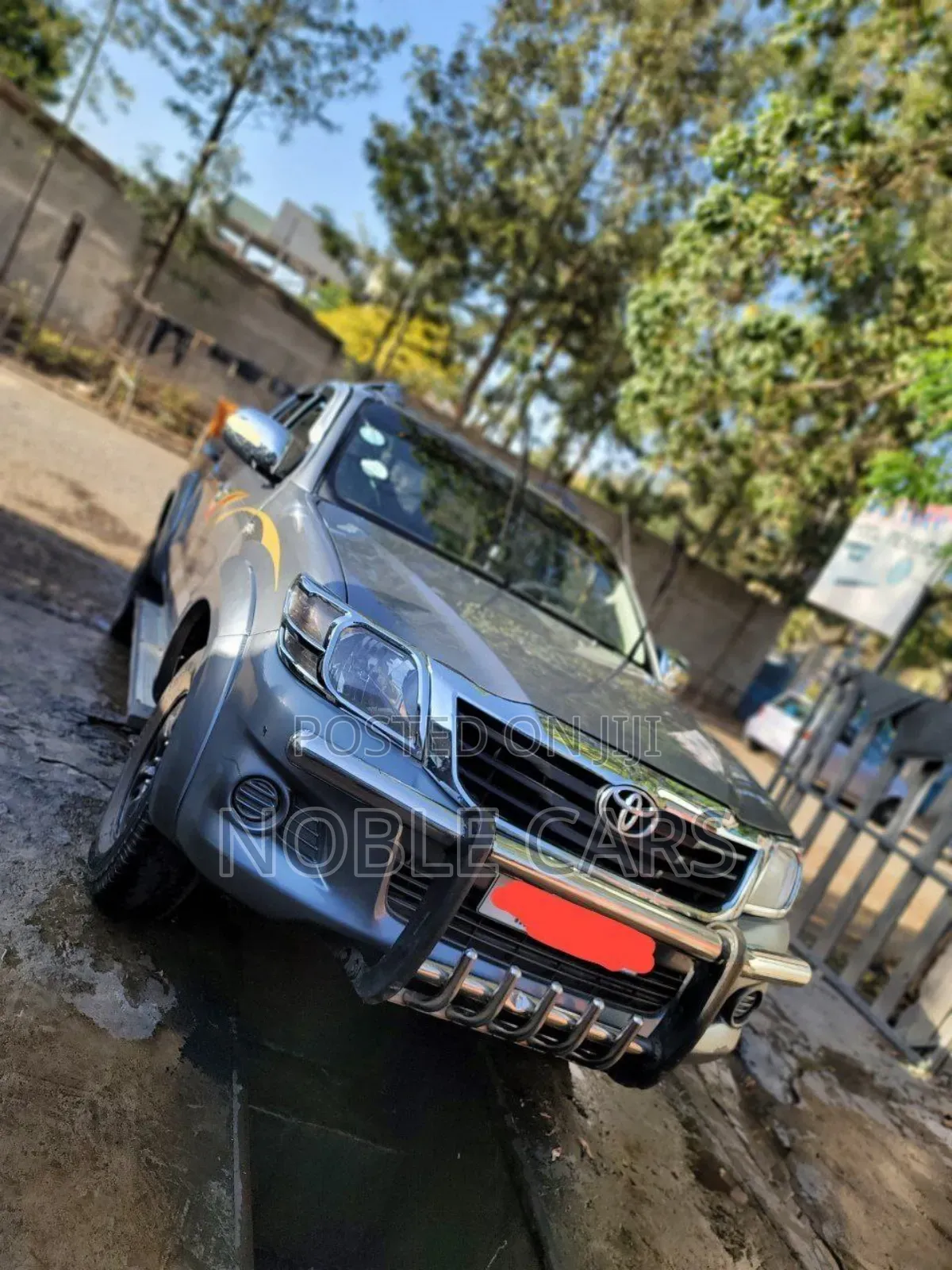 Toyota Hilux 2012 Gray