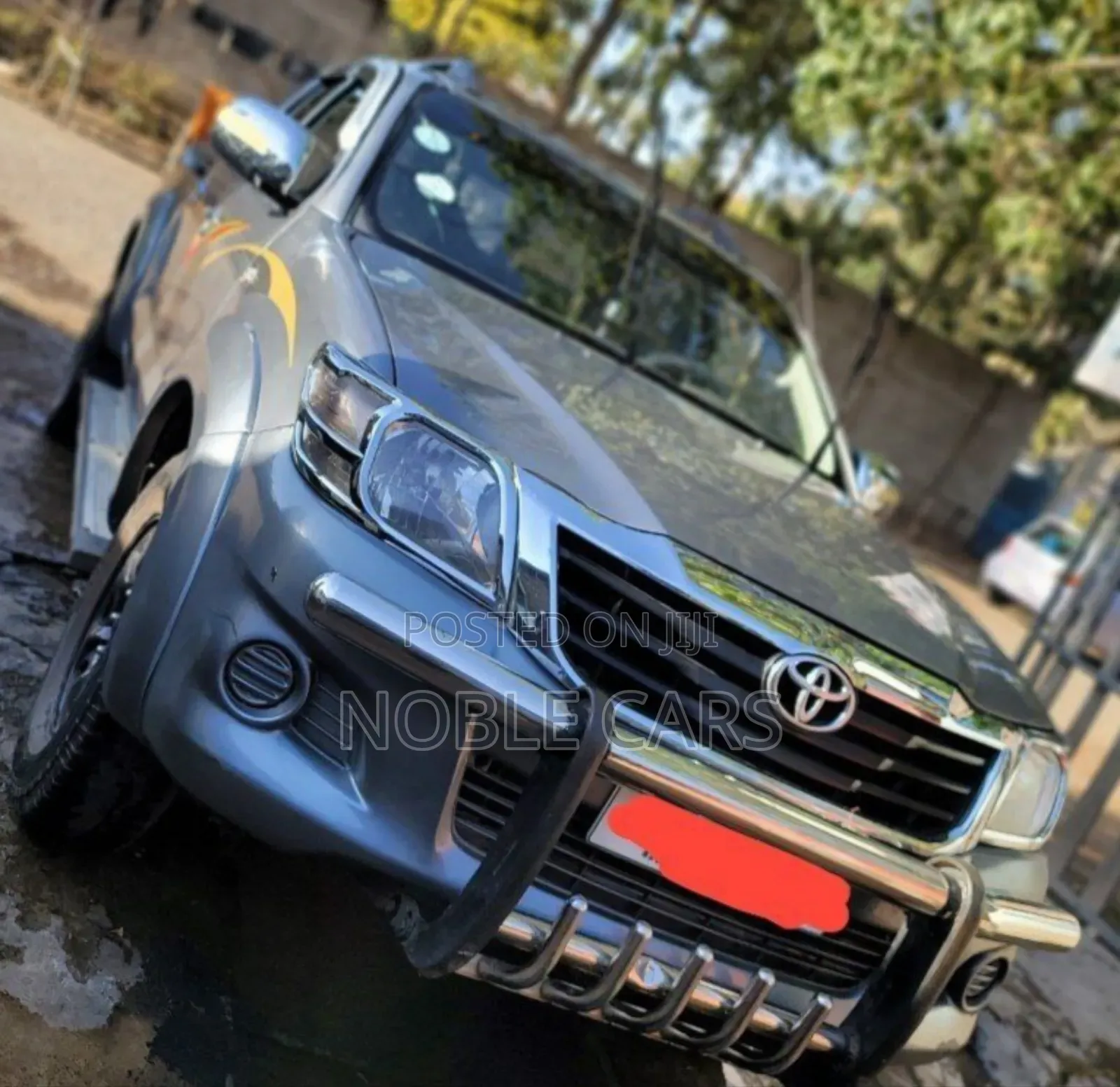 Toyota Hilux 2012 Gray