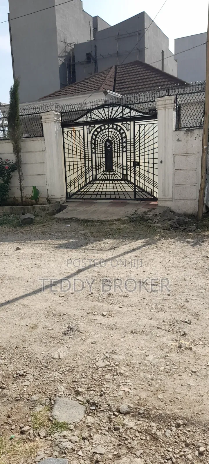 5bdrm House in Haile Garment, Nifas Silk-Lafto for sale