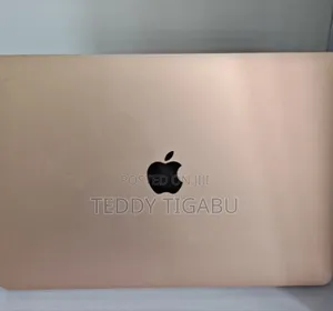 New Laptop Apple MacBook Pro 2019 8GB Intel Core I5 SSD 256GB