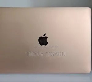 New Laptop Apple MacBook Pro 2019 8GB Intel Core I5 SSD 256GB