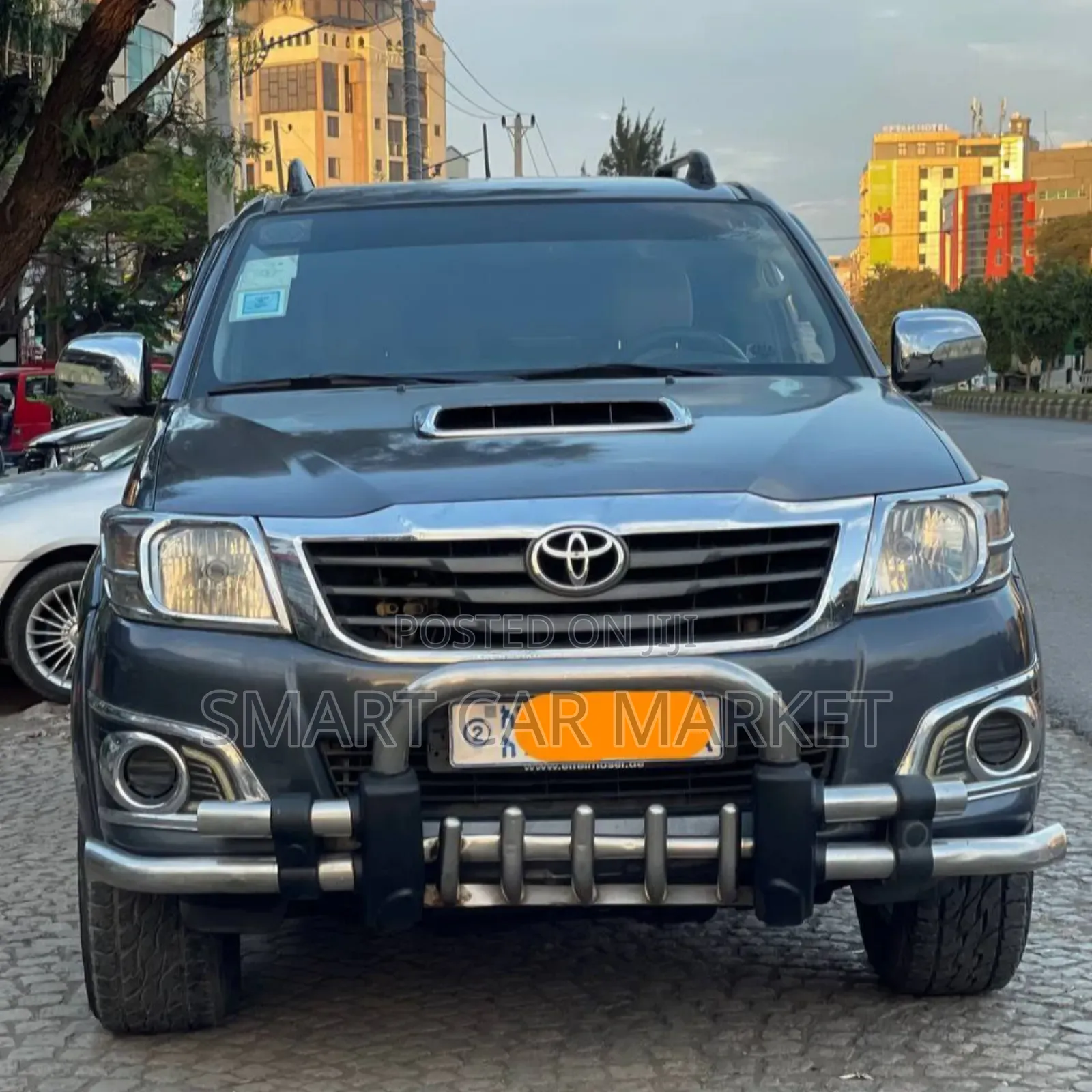 Toyota Hilux 2013 Gray