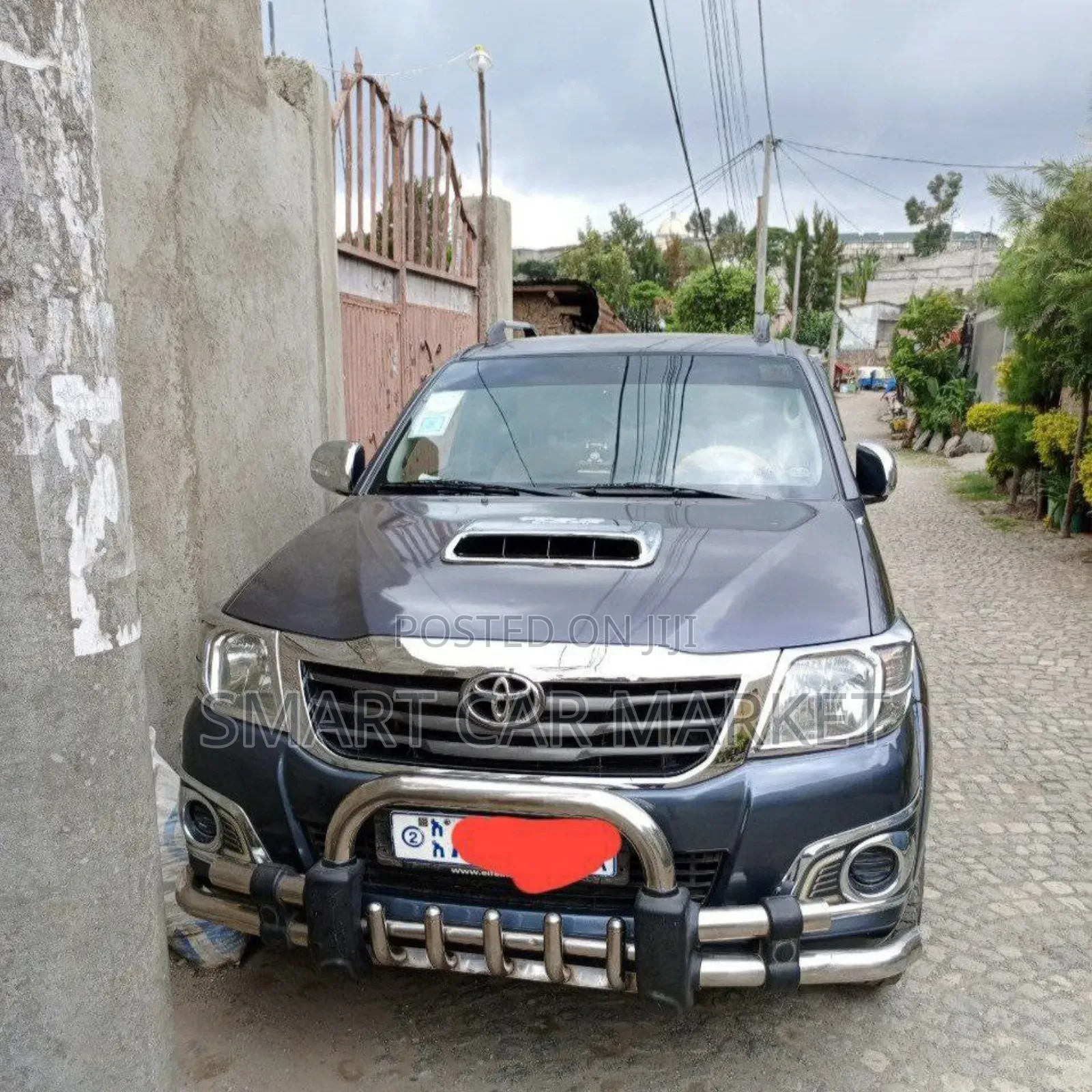 Toyota Hilux 2013 Gray