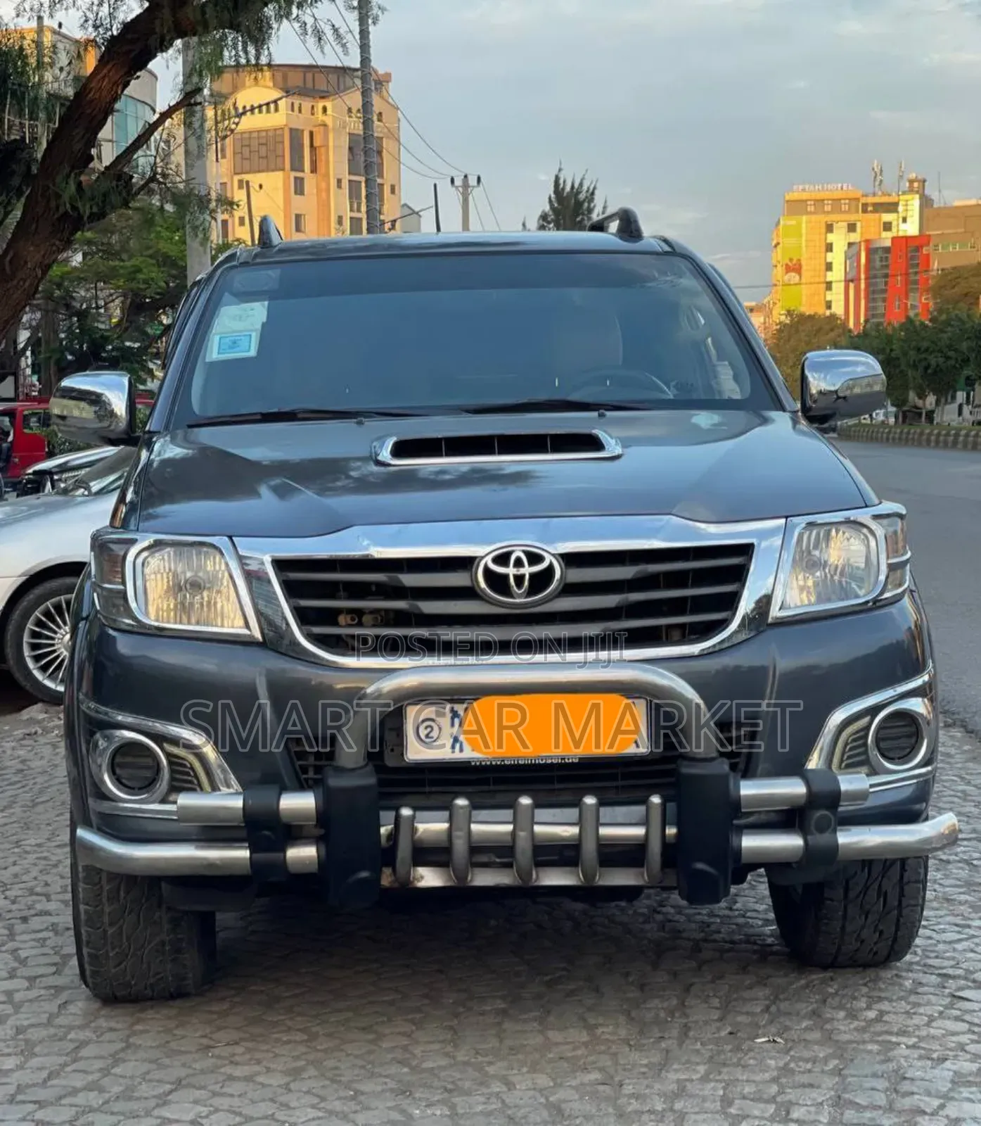 Toyota Hilux 2013 Gray