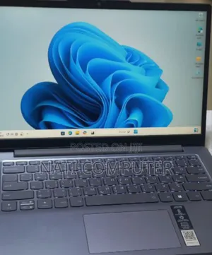 New Laptop Lenovo 8GB Intel Core I5 SSD 512GB