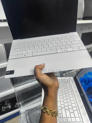 New Laptop Dell XPS 13 16GB Intel Core Ultra 7 SSD 512GB