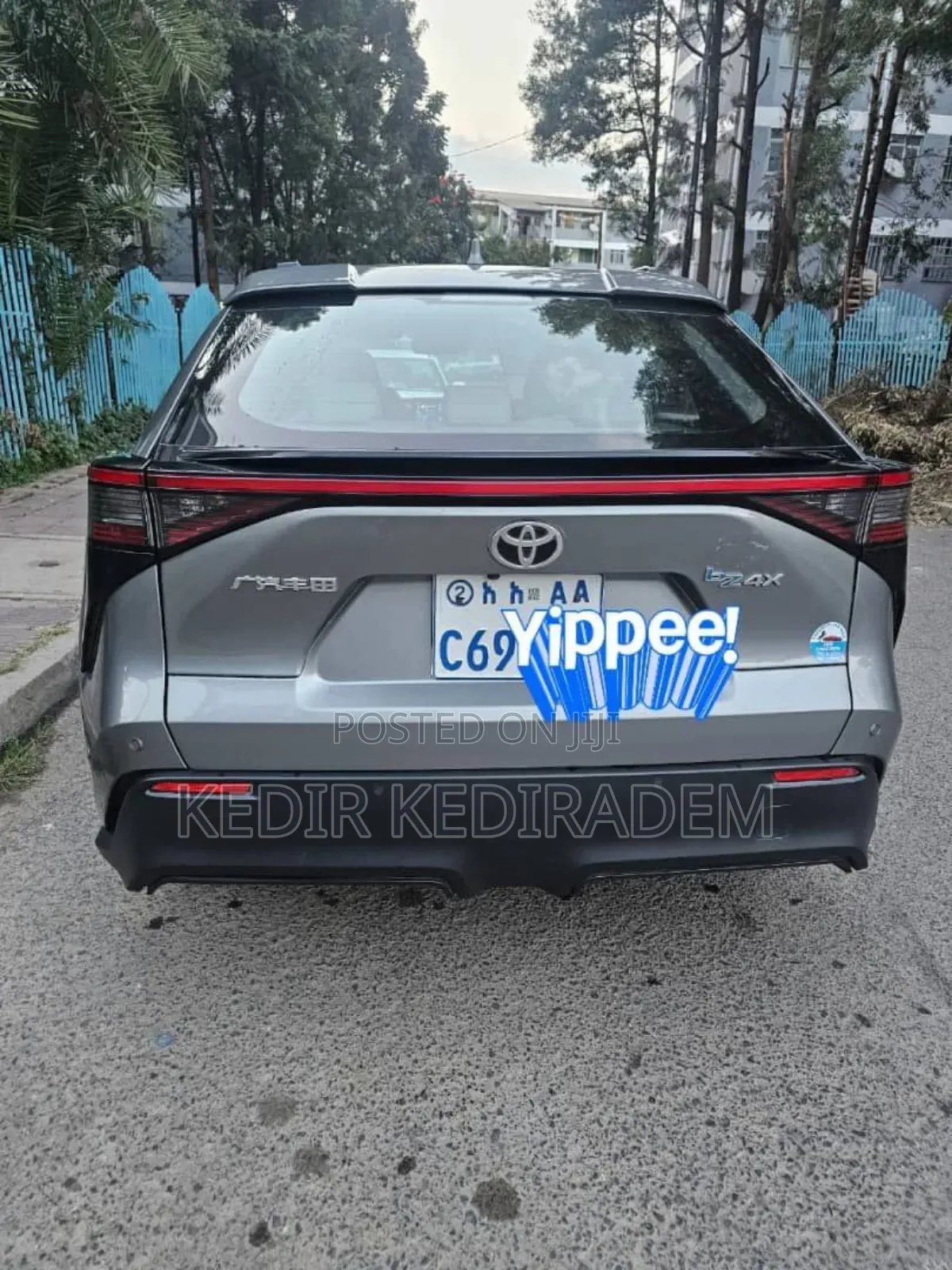 Toyota bZ4X 2024 Silver