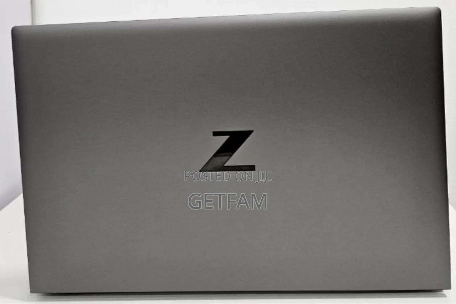 New Laptop HP ZBook Firefly 16 G10 16GB Intel Core I7 SSD 1T