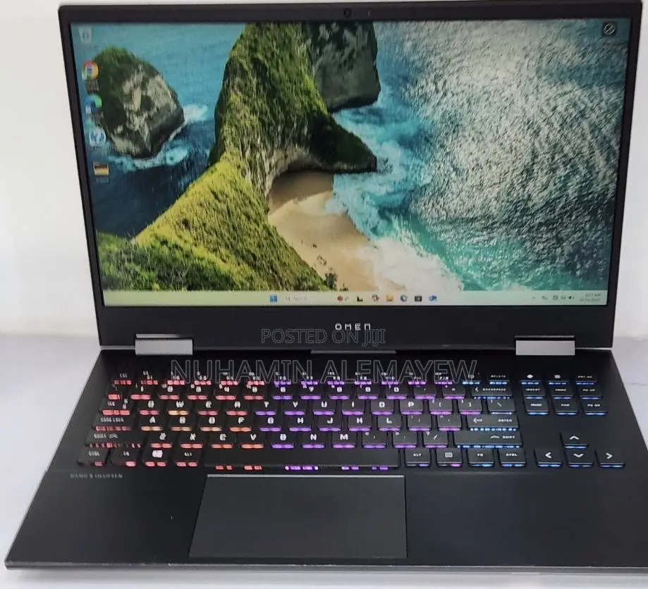 New Laptop HP Omen 15 16GB AMD Ryzen 7 SSD 512GB