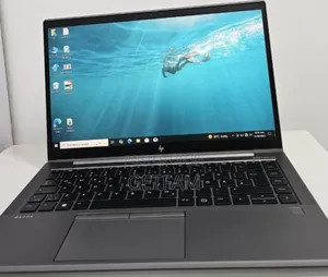 New Laptop HP ZBook Firefly 16 G10 16GB Intel Core I7 SSD 1T
