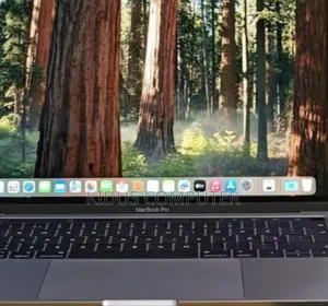 New Laptop Apple MacBook Pro 2019 16GB Intel Core I5 SSD 512GB