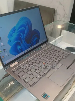 Photo - New Laptop Lenovo 32GB Intel Core I7 SSD 512GB