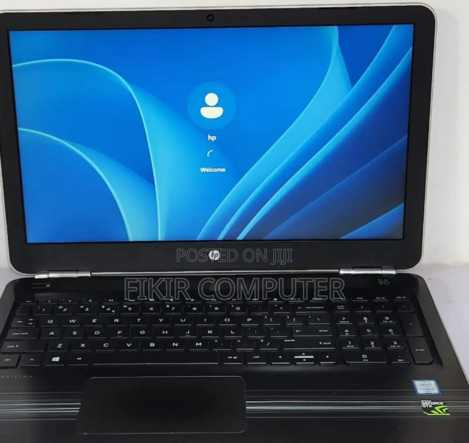 New Laptop HP Pavilion 15 8GB Intel Core i5 SSD 256GB
