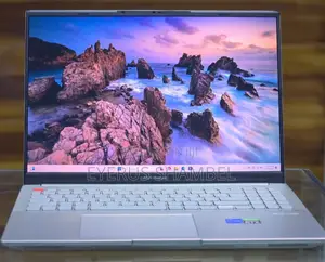 Photo - New Laptop Asus Vivobook 16 16GB Intel Core i7 SSD 512GB