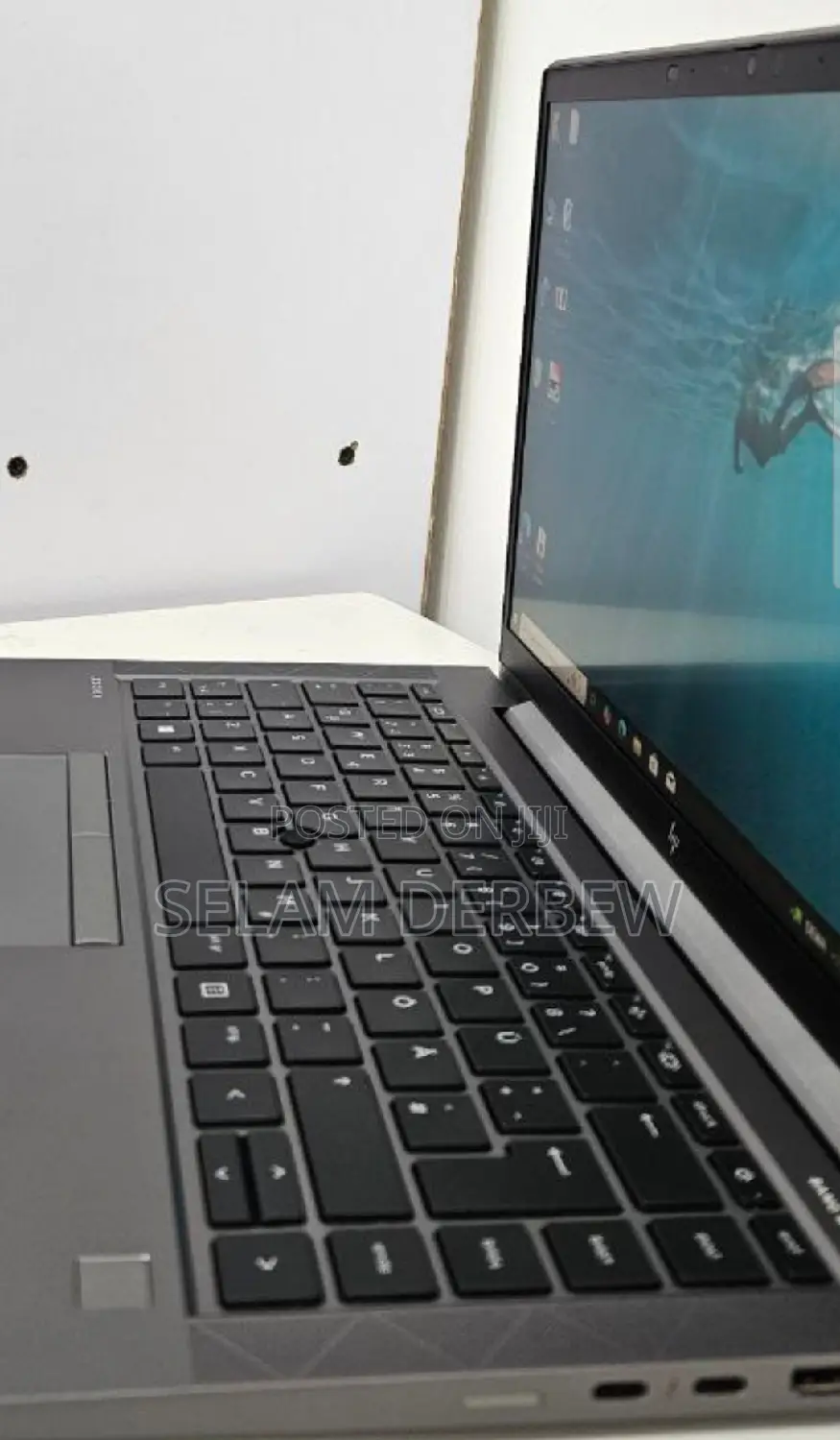 New Laptop HP ZBook Firefly G8 16GB Intel Core I7 SSD 1T