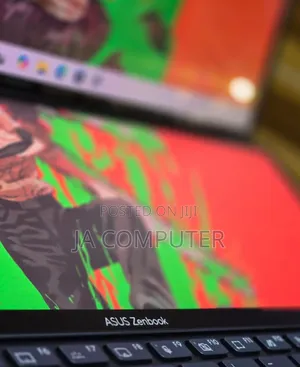 New Laptop Asus ZenBook UX330UA 32GB Intel Core I7 SSD 1T