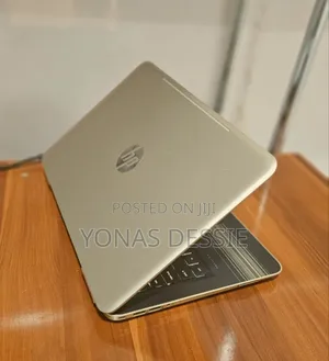 Photo - Laptop HP Pavilion 15 4GB Intel Core I3 HDD 1T