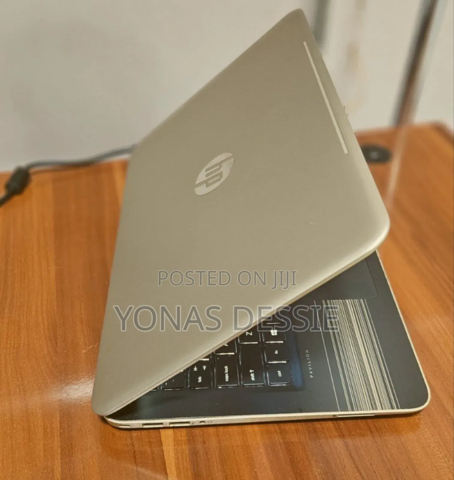 Laptop HP Pavilion 15 4GB Intel Core I3 HDD 1T