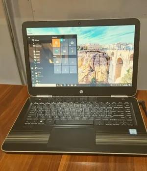 Laptop HP Pavilion 15 4GB Intel Core I3 HDD 1T