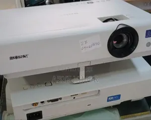Sony Projector
Model Name VPL-Dx102
Hardware