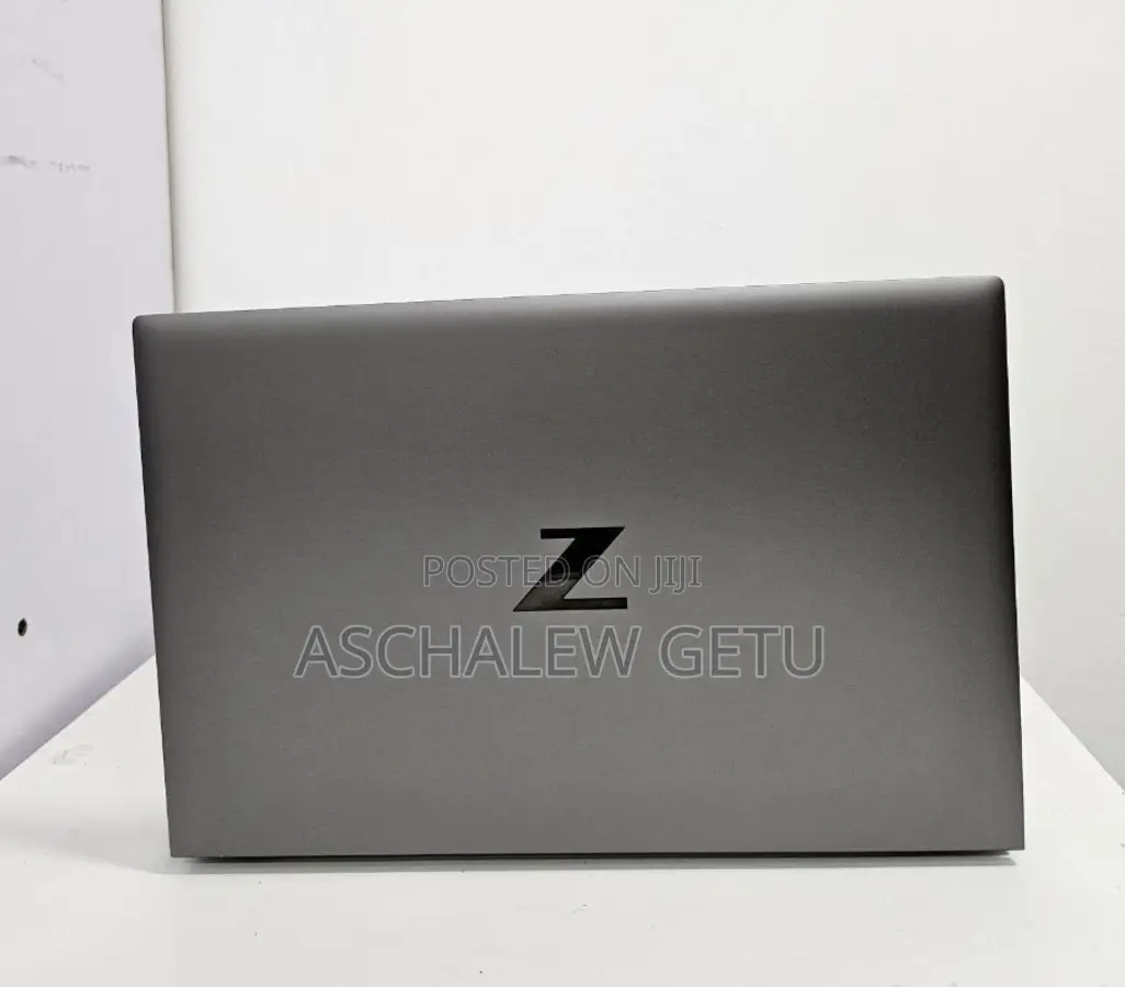 New Laptop HP ZBook 15u 16GB Intel Core I7 SSD 1T