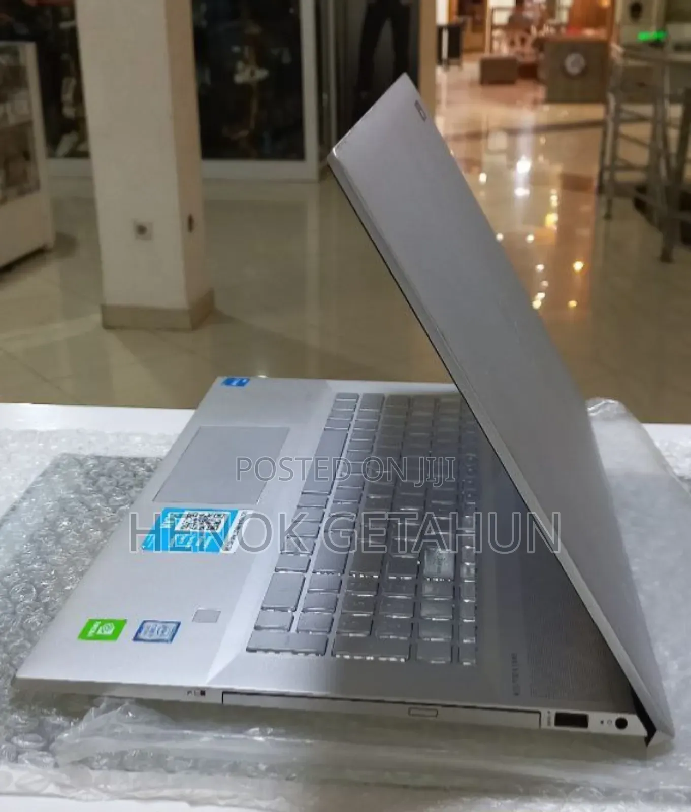 New Laptop HP Envy X360 16GB Intel Core I7 SSD 512GB