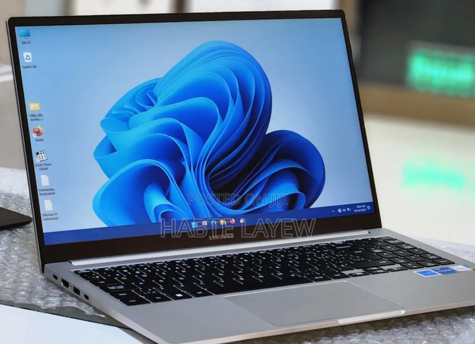 New Laptop Samsung NP-X360 8GB Intel Core I5 SSD 256GB