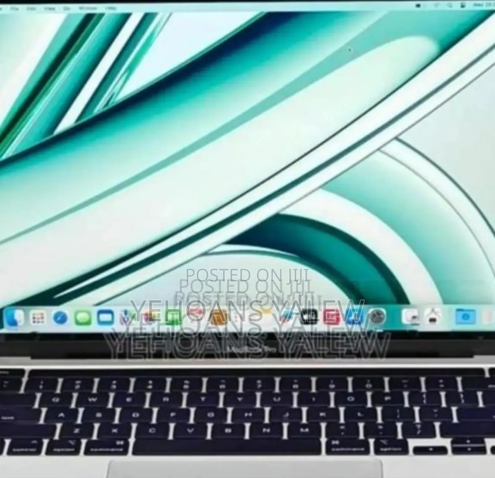New Laptop Apple MacBook Pro 2022 M2 8GB Apple M2 SSD 256GB