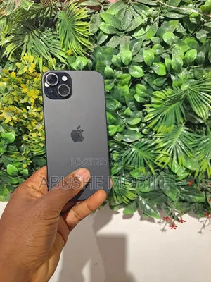 Photo - Apple iPhone 15 Plus 128 GB Black
