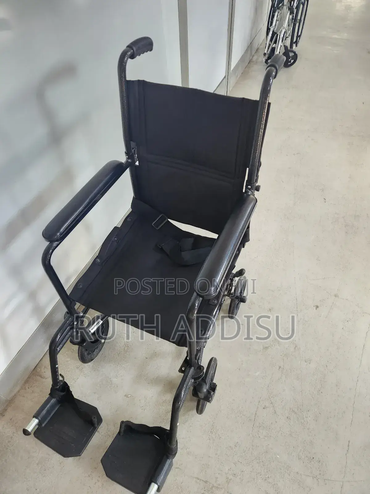 Foldable With Belt Mini Wheels Wheelchair考試wheelchair戴爾wheelchair New